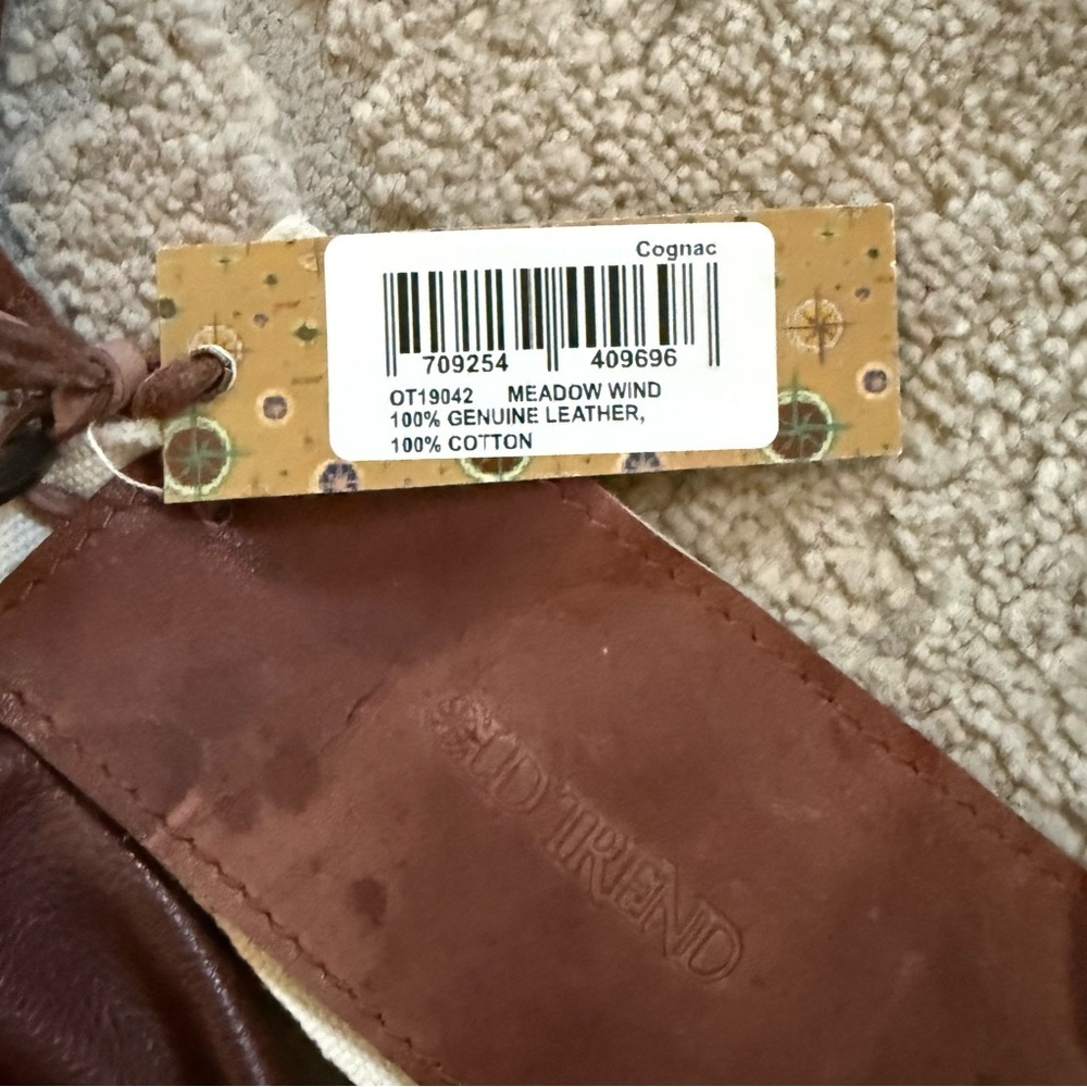 Old Trend Brown cognac leather crossbody bag tooled embossed Meadow Wind bag new - Picture 2 of 12